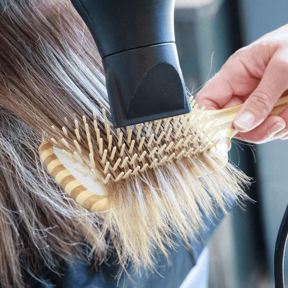 Brosse à cheveux en bambou
